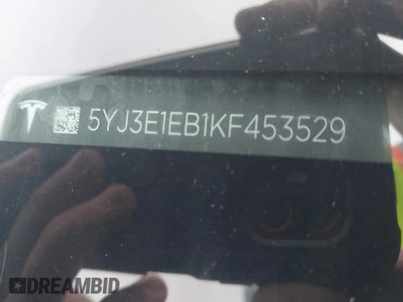 ✅ 2019 Tesla Model 3 Long Range • VIN: 5YJ3E1EB1KF453529 • Lot: 43447036. Wystawiony na IAAI z przebiegiem 94 050 mil. Bezpłatny archiwum sprzedaży aukcyjnych z USA i szczegółowy raport historii pojazdu na DreamBid. Zdjęcie 9.