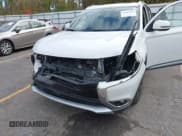 ✅ 2016 Mitsubishi Outlander GT • VIN: JA4JZ4AX2GZ012826 • Lot: 43485964. Wystawiony na IAAI z przebiegiem 195 866 mil. Bezpłatny archiwum sprzedaży aukcyjnych z USA i szczegółowy raport historii pojazdu na DreamBid. Zdjęcie 6.