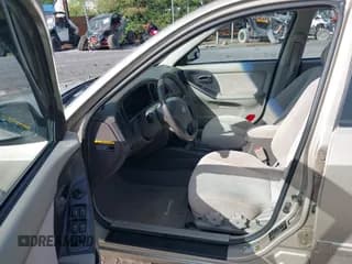 ✅ 2005 Hyundai Elantra GLS • VIN: KMHDN46D85U985499 • Lot: 42197556. Wystawiony na IAAI z przebiegiem 74 392 mil. Bezpłatny archiwum sprzedaży aukcyjnych z USA i szczegółowy raport historii pojazdu na DreamBid. Zdjęcie 5.