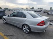 ✅ 2004 Mercedes-Benz C 230 Kompressor • VIN: WDBRF40J14A640366 • Lot: 43635106. Wystawiony na IAAI z przebiegiem 177 263 mil. Bezpłatny archiwum sprzedaży aukcyjnych z USA i szczegółowy raport historii pojazdu na DreamBid. Zdjęcie 3.