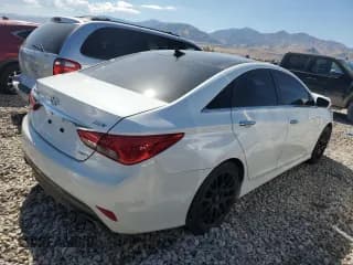 ✅ 2014 Hyundai Sonata Limited • VIN: 5NPEC4AB5EH827118 • Lot: 71737274. Listed on Copart with 149,597 mi. Free auction sales archive from the USA and detailed vehicle history report at DreamBid. Image 3.