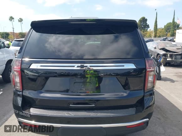 ✅ 2023 Chevrolet Suburban LS • VIN: 1GNSCBKD2PR245004 • Lot: 43312979. Wystawiony na IAAI z przebiegiem 148 253 mil. Bezpłatny archiwum sprzedaży aukcyjnych z USA i szczegółowy raport historii pojazdu na DreamBid. Zdjęcie 16.
