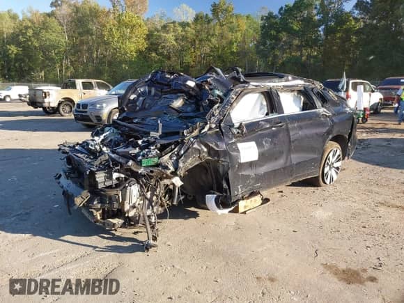 2025 Mitsubishi Outlander SEL with VIN JA4J3WA83SZ019184, listed as a IAAI auction lot 43605573 with Not provided miles and . Bid and sale history available at DreamBid. Image 2.