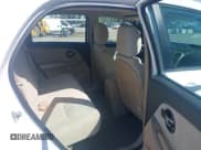 ✅ 2006 Chevrolet Equinox LS • VIN: 2CNDL13F866122650 • Лот: 42140297. Опубликован ранее на IAAI с пробегом 32 498 миль. Бесплатный доступ к архиву аукционных продаж из США и подробный отчёт об истории автомобиля на DreamBid. Изображение 8.