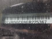 ✅ 2016 Dodge Grand Caravan SXT • VIN: 2C4RDGCG9GR225367 • Лот: 43688013. Опубликован ранее на IAAI с пробегом 61 256 миль. Бесплатный доступ к архиву аукционных продаж из США и подробный отчёт об истории автомобиля на DreamBid. Изображение 9.