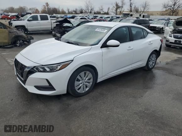 ✅ 2021 Nissan Sentra S • VIN: 3N1AB8BV4MY276797 • Lot: 93439455. Wystawiony na Copart z przebiegiem 62 759 mil. Bezpłatny archiwum sprzedaży aukcyjnych z USA i szczegółowy raport historii pojazdu na DreamBid. Zdjęcie 1.