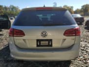✅ 2015 Volkswagen Golf S • VIN: 3VWFA7AU2FM508653 • Lot: 87378235. Wystawiony na Copart z przebiegiem 137 890 mil. Bezpłatny archiwum sprzedaży aukcyjnych z USA i szczegółowy raport historii pojazdu na DreamBid. Zdjęcie 6.