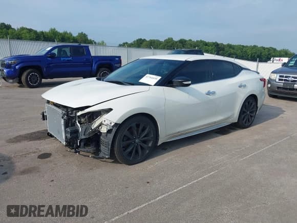 ✅ 2017 Nissan Maxima SL • VIN: 1N4AA6AP1HC391448 • Lot: 42764410. Listed on IAAI with 136,340 mi. Free auction sales archive from the USA and detailed vehicle history report at DreamBid. Image 18.