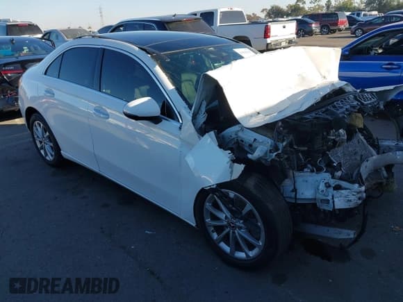 ✅ 2020 Mercedes-Benz A 220 • VIN: W1K3G4EB7LW046328 • Lot: 43562915. Listed on IAAI with Not provided. Free auction sales archive from the USA and detailed vehicle history report at DreamBid. Image 17.