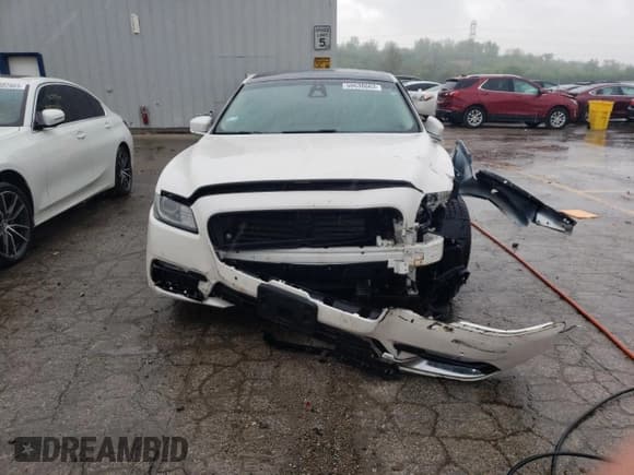 ✅ 2017 Lincoln Continental Reserve • VIN: 1LN6L9NP8H5631178 • Лот: 50638663. Опубликован ранее на Copart с пробегом 45 915 миль. Бесплатный доступ к архиву аукционных продаж из США и подробный отчёт об истории автомобиля на DreamBid. Изображение 5.