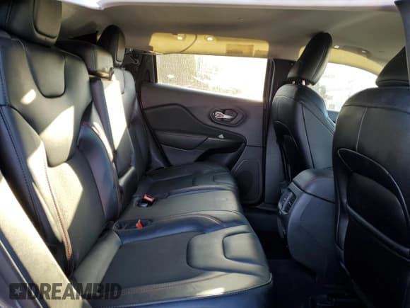 ✅ 2022 Jeep Cherokee Trailhawk • VIN: 1C4PJMBX8ND532139 • Lot: 87020215. Listed on Copart with 30,875 mi. Free auction sales archive from the USA and detailed vehicle history report at DreamBid. Image 11.