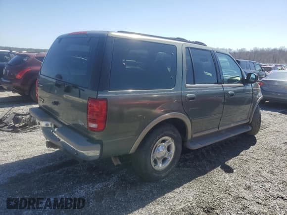 ✅ 2001 Ford Expedition Eddie Bauer • VIN: 1FMFU18LX1LB69120 • Lot: 48406335. Listed on Copart with 205,176 mi. Free auction sales archive from the USA and detailed vehicle history report at DreamBid. Image 3.