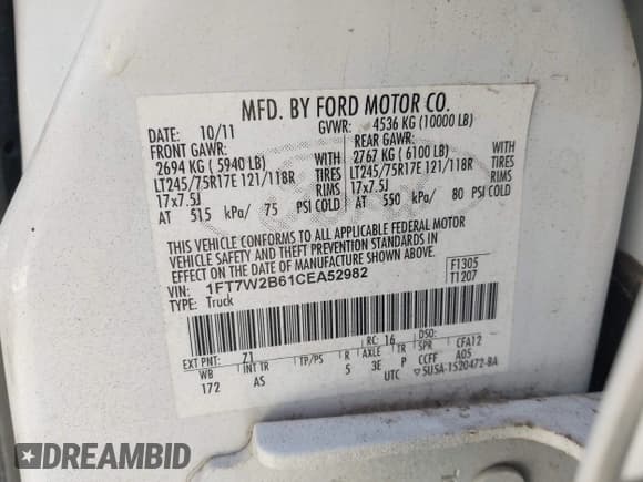 ✅ 2012 Ford F-250 XL • VIN: 1FT7W2B61CEA52982 • Lot: 43322231. Wystawiony na IAAI z przebiegiem 187 030 mil. Bezpłatny archiwum sprzedaży aukcyjnych z USA i szczegółowy raport historii pojazdu na DreamBid. Zdjęcie 9.