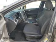 ✅ 2017 Chevrolet Cruze LT • VIN: 1G1BE5SM2H7160755 • Lot: 82277125. Wystawiony na Copart z przebiegiem 79 920 mil. Bezpłatny archiwum sprzedaży aukcyjnych z USA i szczegółowy raport historii pojazdu na DreamBid. Zdjęcie 7.