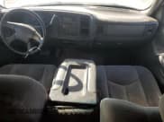 ✅ 2005 Chevrolet Silverado 1500 LS • VIN: 2GCEC19V551350902 • Лот: 77663614. Опубликован ранее на Copart с пробегом 193 995 миль. Бесплатный доступ к архиву аукционных продаж из США и подробный отчёт об истории автомобиля на DreamBid. Изображение 8.