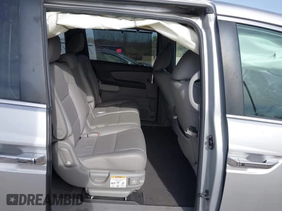 ✅ 2014 Honda Odyssey EX-L • VIN: 5FNRL5H67EB068308 • Lot: 43629480. Wystawiony na IAAI z przebiegiem 88 071 mil. Bezpłatny archiwum sprzedaży aukcyjnych z USA i szczegółowy raport historii pojazdu na DreamBid. Zdjęcie 8.