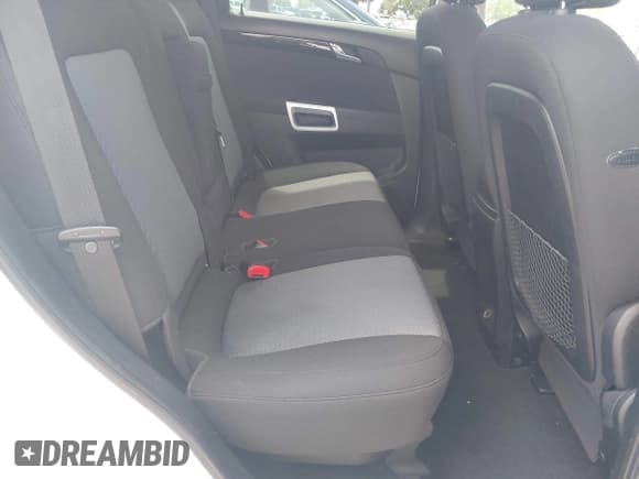 ✅ 2013 Chevrolet Captiva Sport LS • VIN: 3GNAL2EKXDS618661 • Lot: 42480219. Wystawiony na IAAI z przebiegiem 139 124 mil. Bezpłatny archiwum sprzedaży aukcyjnych z USA i szczegółowy raport historii pojazdu na DreamBid. Zdjęcie 8.