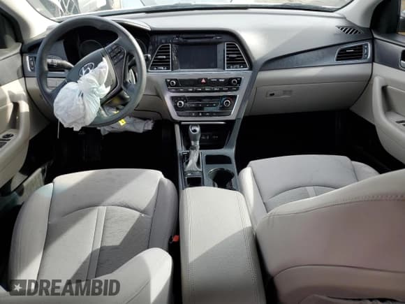 ✅ 2017 Hyundai Sonata Sport • VIN: 5NPE34AF8HH488104 • Lot: 45428843. Listed on Copart with 71,085 mi. Free auction sales archive from the USA and detailed vehicle history report at DreamBid. Image 8.