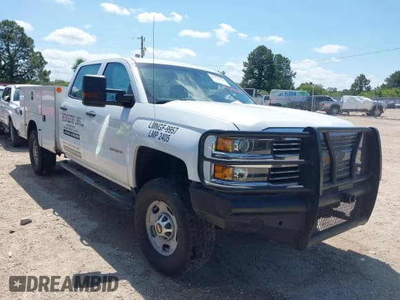 ✅ 2018 Chevrolet Silverado 2500HD Work Truck • VIN: 1GC1KUEG8JF211277 • Lot: 42113305. Listed on IAAI with 210,592 mi. Free auction sales archive from the USA and detailed vehicle history report at DreamBid. Image 1.