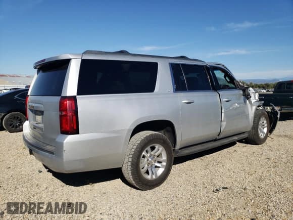 ✅ 2018 Chevrolet Suburban LT • VIN: 1GNSKHKC8JR390682 • Lot: 75278404. Wystawiony na Copart z przebiegiem Nie podano. Bezpłatny archiwum sprzedaży aukcyjnych z USA i szczegółowy raport historii pojazdu na DreamBid. Zdjęcie 3.
