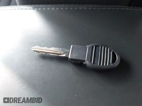 ✅ 2012 Dodge Challenger SXT • VIN: 2C3CDYAG4CH259784 • Lot: 41377314. Wystawiony na IAAI z przebiegiem 184 052 mil. Bezpłatny archiwum sprzedaży aukcyjnych z USA i szczegółowy raport historii pojazdu na DreamBid. Zdjęcie 11.