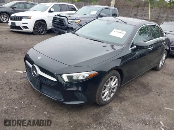 ✅ 2020 Mercedes-Benz A 220 • VIN: WDD3G4FB5LW038971 • Lot: 42530860. Wystawiony na IAAI z przebiegiem 66 405 mil. Bezpłatny archiwum sprzedaży aukcyjnych z USA i szczegółowy raport historii pojazdu na DreamBid. Zdjęcie 17.