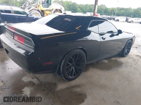 ✅ 2013 Dodge Challenger Rallye Redline • VIN: 2C3CDYAG5DH530644 • Lot: 42927521. Wystawiony na IAAI z przebiegiem 192 370 mil. Bezpłatny archiwum sprzedaży aukcyjnych z USA i szczegółowy raport historii pojazdu na DreamBid. Zdjęcie 4.