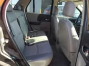 ✅ 2004 Saturn VUE V6 • VIN: 5GZCZ53454S881737 • Lot: 56832185. Wystawiony na Copart z przebiegiem 46 953 mil. Bezpłatny archiwum sprzedaży aukcyjnych z USA i szczegółowy raport historii pojazdu na DreamBid. Zdjęcie 11.