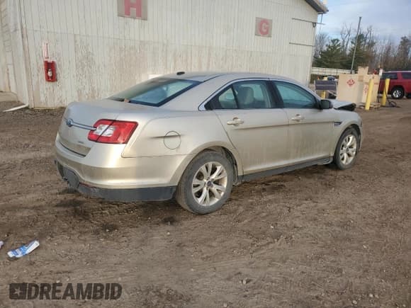 ✅ 2011 Ford Taurus SEL • VIN: 1FAHP2EW6BG189275 • Lot: 90381975. Listed on Copart with 147,718 mi. Free auction sales archive from the USA and detailed vehicle history report at DreamBid. Image 3.