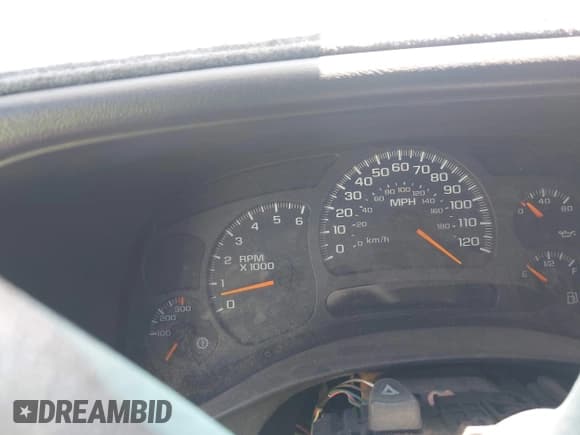 ✅ 2003 Chevrolet Silverado 2500HD LS • VIN: 1GCHC29U83E220053 • Lot: 42383404. Listed on IAAI with Not provided. Free auction sales archive from the USA and detailed vehicle history report at DreamBid. Image 7.