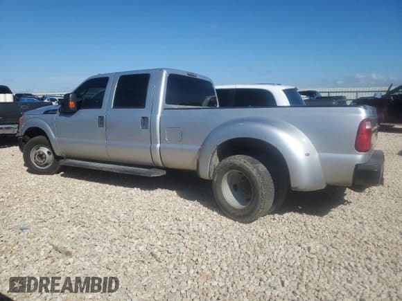 ✅ 2016 Ford F-350 Lariat • VIN: 1FT8W3CT0GEB41947 • Lot: 67415574. Wystawiony na Copart z przebiegiem 225 200 mil. Bezpłatny archiwum sprzedaży aukcyjnych z USA i szczegółowy raport historii pojazdu na DreamBid. Zdjęcie 2.