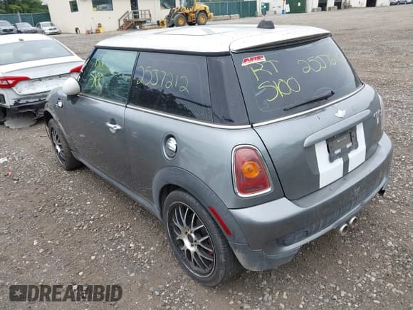 ✅ 2007 MINI Hardtop S • VIN: WMWMF735X7TL87338 • Lot: 42783840. Listed on IAAI with Not provided. Free auction sales archive from the USA and detailed vehicle history report at DreamBid. Image 3.