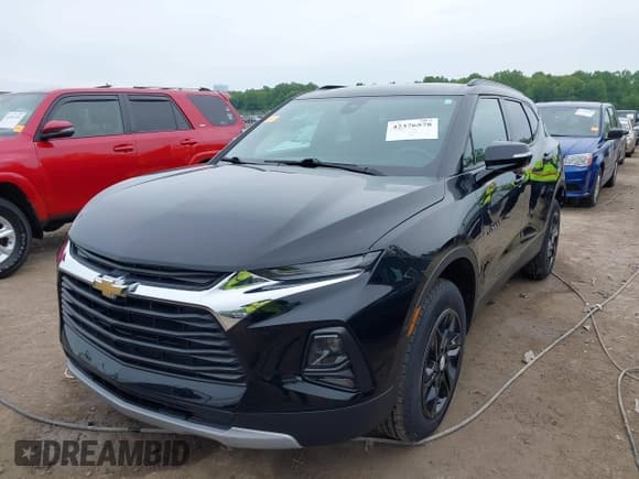 ✅ 2021 Chevrolet Blazer LT • VIN: 3GNKBCRS6MS554917 • Lot: 42376578. Listed on IAAI with 29,277 mi. Free auction sales archive from the USA and detailed vehicle history report at DreamBid. Image 2.