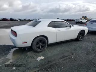 ✅ 2010 Dodge Challenger SE • VIN: 2B3CJ4DVXAH322540 • Lot: 48812875. Wystawiony na Copart z przebiegiem 164 208 mil. Bezpłatny archiwum sprzedaży aukcyjnych z USA i szczegółowy raport historii pojazdu na DreamBid. Zdjęcie 3.