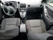 ✅ 2008 Pontiac Vibe • VIN: 5Y2SL65808Z407017 • Lot: 92092605. Wystawiony na Copart z przebiegiem 181 410 mil. Bezpłatny archiwum sprzedaży aukcyjnych z USA i szczegółowy raport historii pojazdu na DreamBid. Zdjęcie 8.