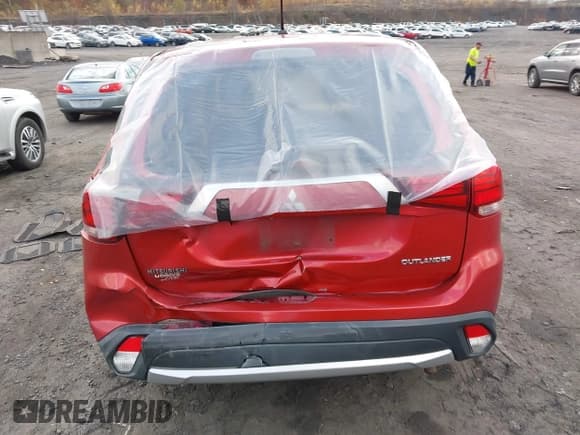 ✅ 2016 Mitsubishi Outlander SE • VIN: JA4AZ3A31GZ048465 • Lot: 43595155. Listed on IAAI with 195,005 mi. Free auction sales archive from the USA and detailed vehicle history report at DreamBid. Image 6.