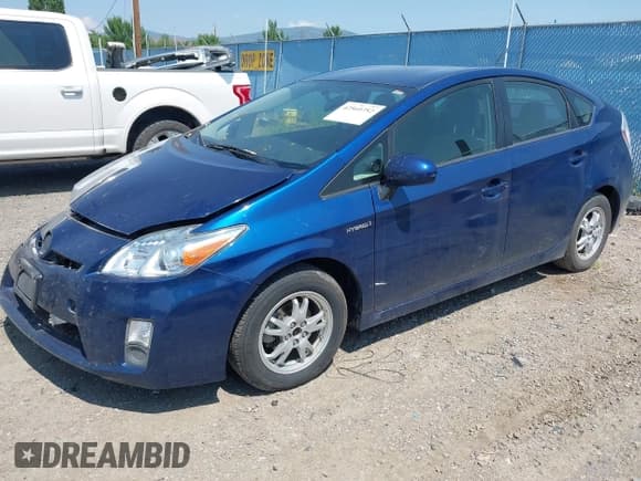✅ 2010 Toyota Prius III • VIN: JTDKN3DU3A0010449 • Лот: 42569752. Опубликован ранее на IAAI с пробегом 101 460 миль. Бесплатный доступ к архиву аукционных продаж из США и подробный отчёт об истории автомобиля на DreamBid. Изображение 2.