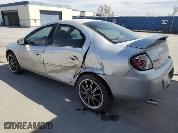 2005 Dodge Neon SXT z VIN 1B3ES56C45D268209, wystawiony jako Copart lot #51127945 z przebiegiem 210 166 mil mil oraz Szkoda całkowita • Salvage title. Historia ofert i sprzedaży dostępna na DreamBid. Obrazek 2.