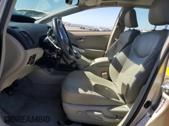 ✅ 2011 Toyota Prius IV • VIN: JTDKN3DU2B0265532 • Лот: 81974365. Опубликован ранее на Copart с пробегом 131 036 миль. Бесплатный доступ к архиву аукционных продаж из США и подробный отчёт об истории автомобиля на DreamBid. Изображение 7.