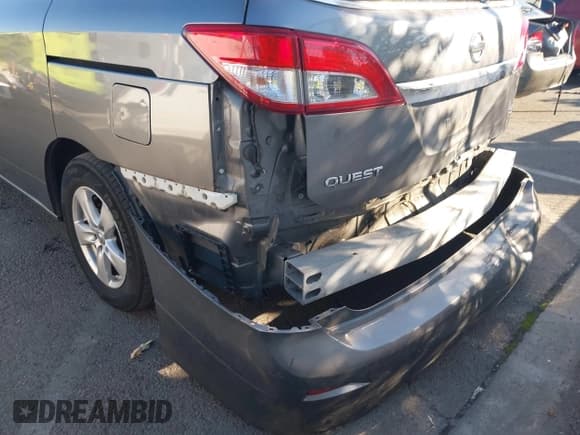 ✅ 2014 Nissan Quest SV • VIN: JN8AE2KP9E9101749 • Lot: 43796530. Listed on IAAI with 195,606 mi. Free auction sales archive from the USA and detailed vehicle history report at DreamBid. Image 6.