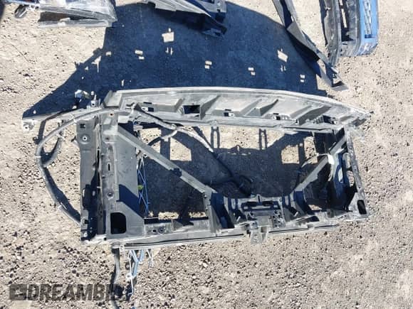 2017 Chevrolet Tahoe LT z VIN 1GNSKBKC4HR115785, wystawiony jako IAAI lot #43473656 z przebiegiem 160 271 mil mil oraz . Historia ofert i sprzedaży dostępna na DreamBid. Obrazek 18.