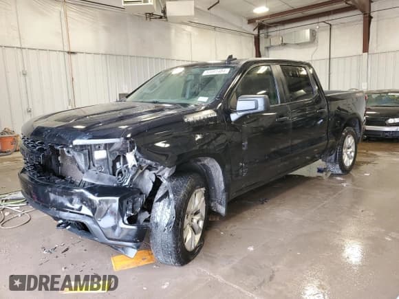 ✅ 2021 Chevrolet Silverado 1500 Custom • VIN: 1GCPYBEH9MZ171784 • Lot: 83081484. Wystawiony na Copart z przebiegiem 94 772 mil. Bezpłatny archiwum sprzedaży aukcyjnych z USA i szczegółowy raport historii pojazdu na DreamBid. Zdjęcie 1.