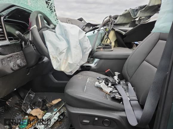 ✅ 2026 Chevrolet Silverado 1500 LT Trail Boss • VIN: 3GCUKFED8TG109879 • Lot: 90727375. Wystawiony na Copart z przebiegiem Nie podano. Bezpłatny archiwum sprzedaży aukcyjnych z USA i szczegółowy raport historii pojazdu na DreamBid. Zdjęcie 7.