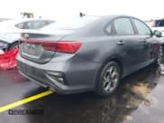 ✅ 2020 Kia Forte LXS • VIN: 3KPF24ADXLE238978 • Lot: 43718133. Wystawiony na IAAI z przebiegiem 114 369 mil. Bezpłatny archiwum sprzedaży aukcyjnych z USA i szczegółowy raport historii pojazdu na DreamBid. Zdjęcie 4.