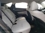 ✅ 2023 Hyundai Tucson Limited • VIN: 5NMJE3AE2PH218064 • Lot: 55117883. Wystawiony na Copart z przebiegiem 6 976 mil. Bezpłatny archiwum sprzedaży aukcyjnych z USA i szczegółowy raport historii pojazdu na DreamBid. Zdjęcie 10.