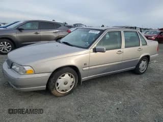 ✅ 1999 Volvo S70 • VIN: YV1LS55A2X1587936 • Lot: 43434815. Wystawiony na Copart z przebiegiem 86 839 mil. Bezpłatny archiwum sprzedaży aukcyjnych z USA i szczegółowy raport historii pojazdu na DreamBid. Zdjęcie 1.
