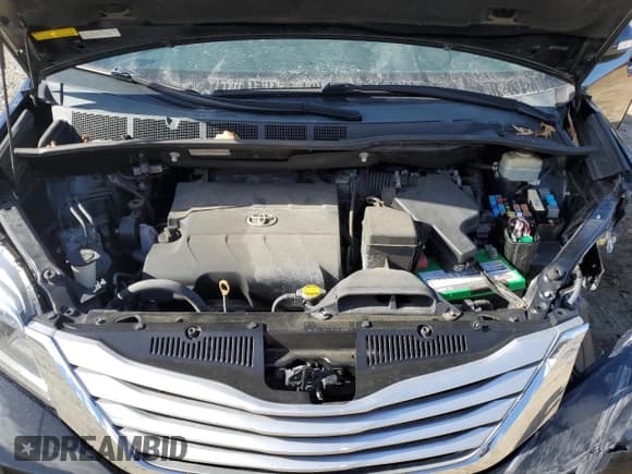 ✅ 2015 Toyota Sienna Limited • VIN: 5TDDK3DC5FS122375 • Lot: 90309665. Wystawiony na Copart z przebiegiem 97 685 mil. Bezpłatny archiwum sprzedaży aukcyjnych z USA i szczegółowy raport historii pojazdu na DreamBid. Zdjęcie 12.