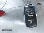 ✅ 2019 Ram 1500 Laramie • VIN: 1C6SRFJT2KN808213 • Лот: 43554675. Опубликован ранее на IAAI с пробегом 198 447 миль. Бесплатный доступ к архиву аукционных продаж из США и подробный отчёт об истории автомобиля на DreamBid. Изображение 11.