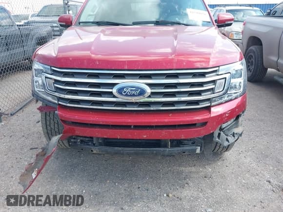 ✅ 2021 Ford Expedition XLT • VIN: 1FMJU1HT0MEA80708 • Lot: 42742658. Wystawiony na IAAI z przebiegiem 69 249 mil. Bezpłatny archiwum sprzedaży aukcyjnych z USA i szczegółowy raport historii pojazdu na DreamBid. Zdjęcie 6.