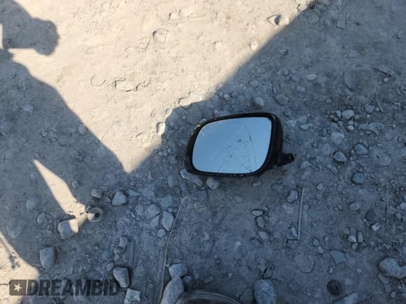 ✅ 2016 Kia Sedona EX • VIN: KNDMC5C18G6137270 • Lot: 65740325. Wystawiony na Copart z przebiegiem 99 190 mil. Bezpłatny archiwum sprzedaży aukcyjnych z USA i szczegółowy raport historii pojazdu na DreamBid. Zdjęcie 13.